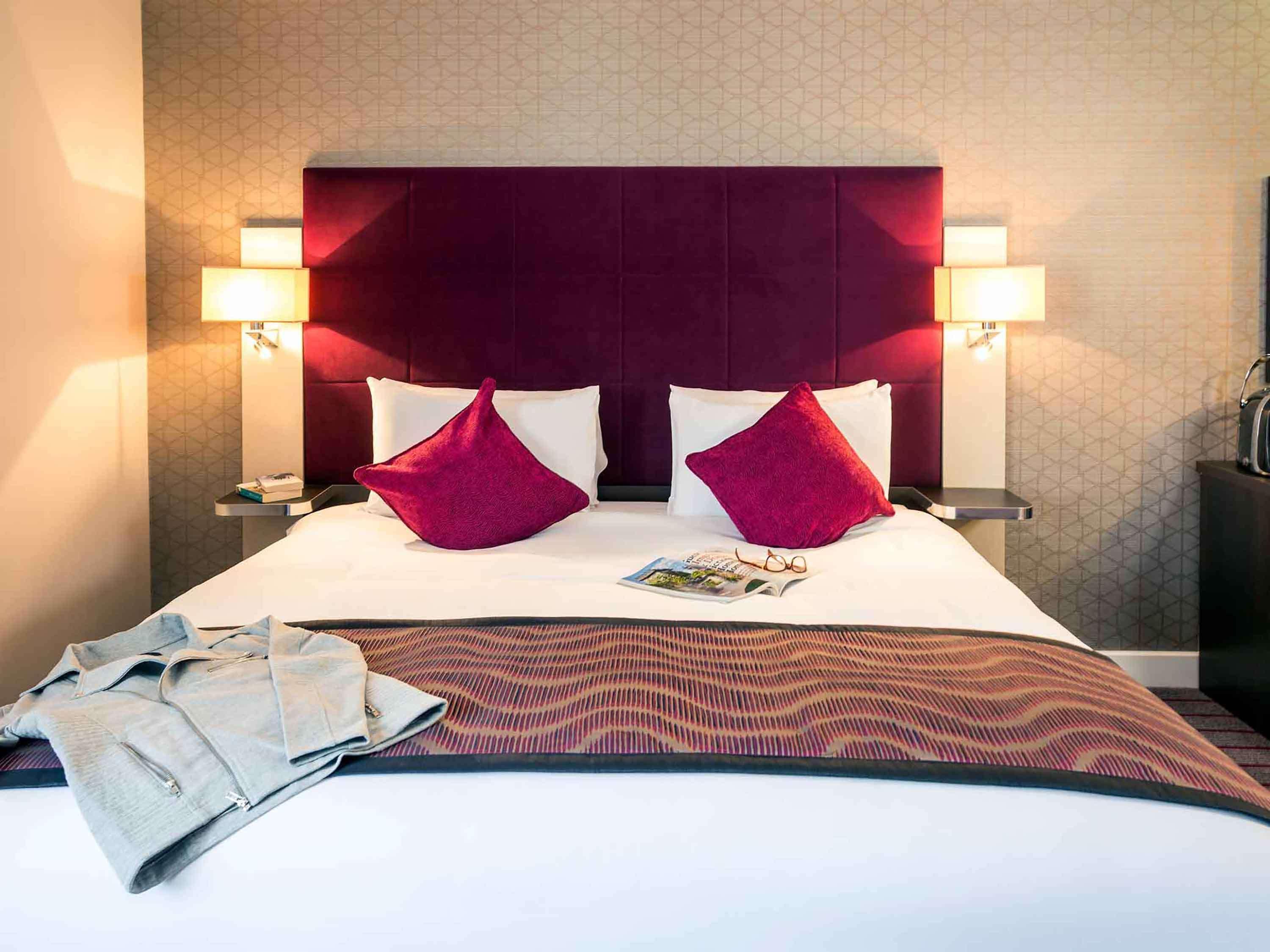 Mercure London Heathrow Airport Хитроу Экстерьер фото