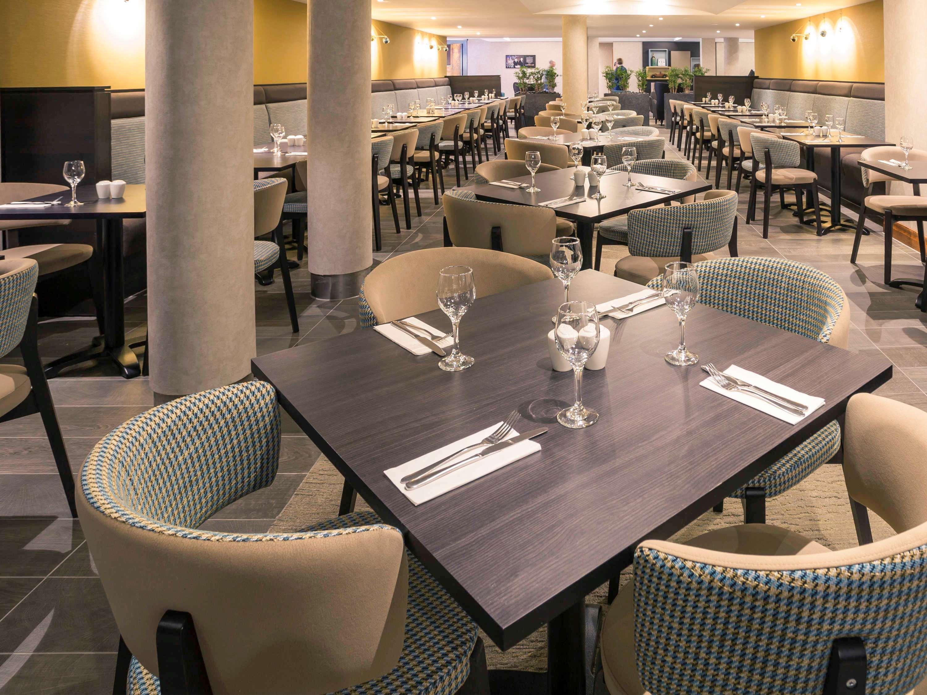 Mercure London Heathrow Airport Хитроу Экстерьер фото