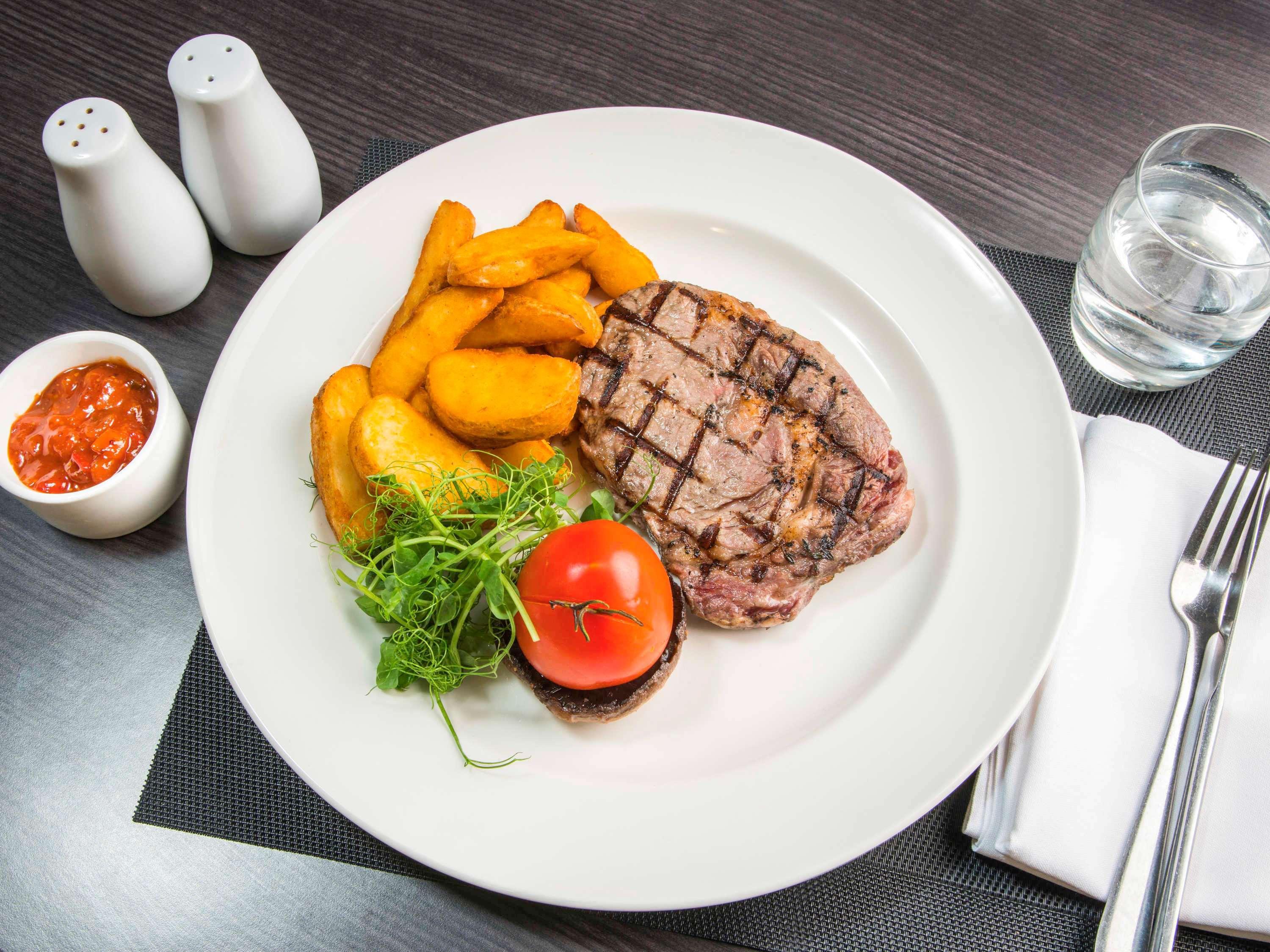 Mercure London Heathrow Airport Хитроу Экстерьер фото