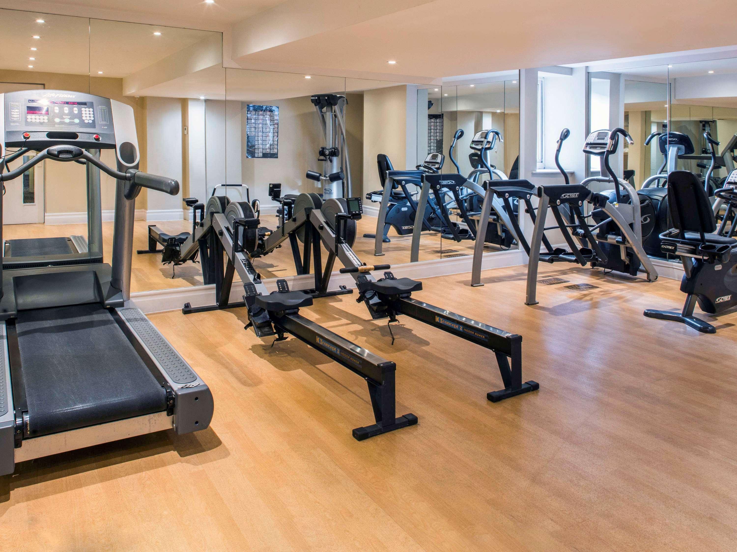 Mercure London Heathrow Airport Хитроу Экстерьер фото