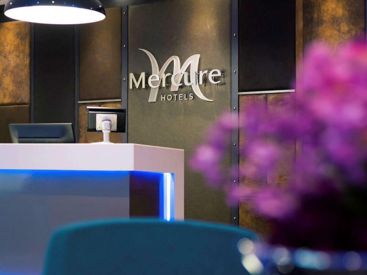 Mercure London Heathrow Airport Хитроу Экстерьер фото